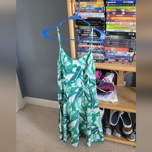 Old Navy palm print dress